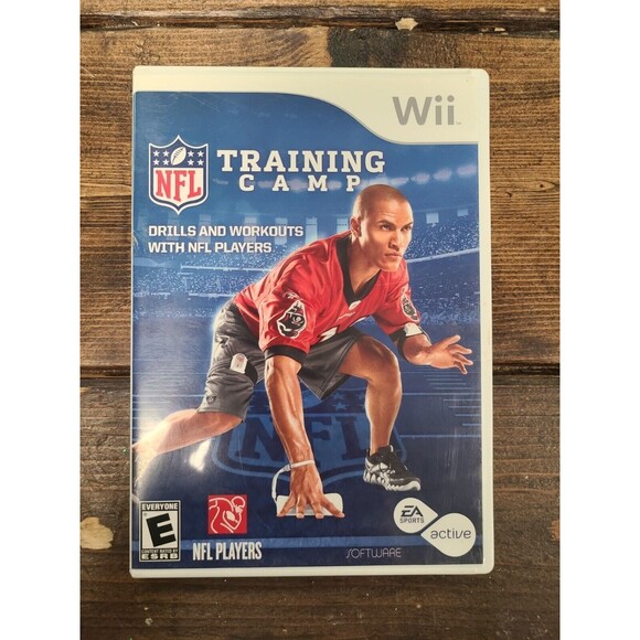 Wii EA Sports Active NFL Training Camp (Nintendo Wii) Complete w/ Manual - Picture 1 of 4